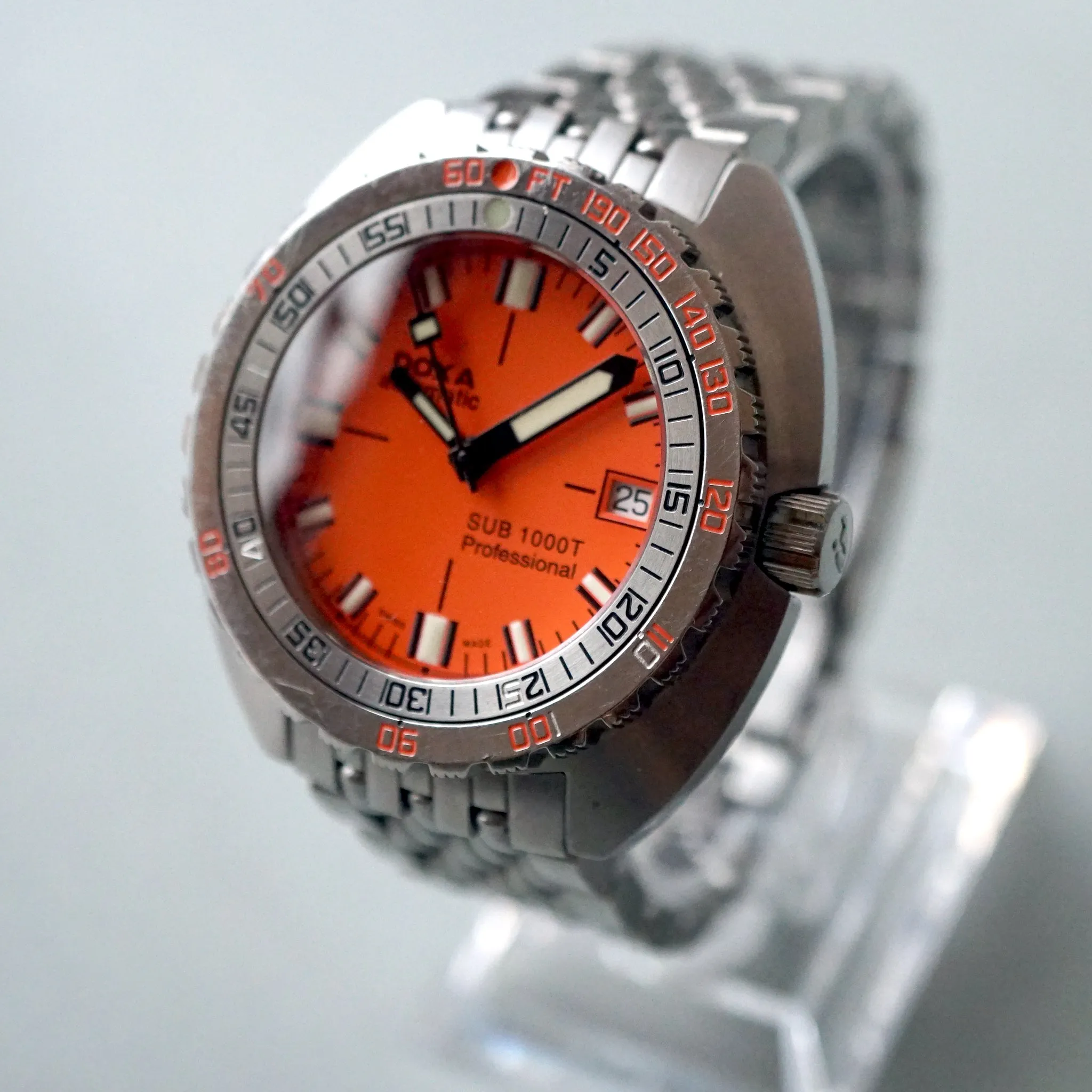 2010 DOXA SUB 1000T PROFESSIONAL RE-EDITION ORANGE DIVER WATCH