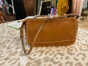 {{Client Code}} TAN FASHION EXPRESS PURSE, n/a