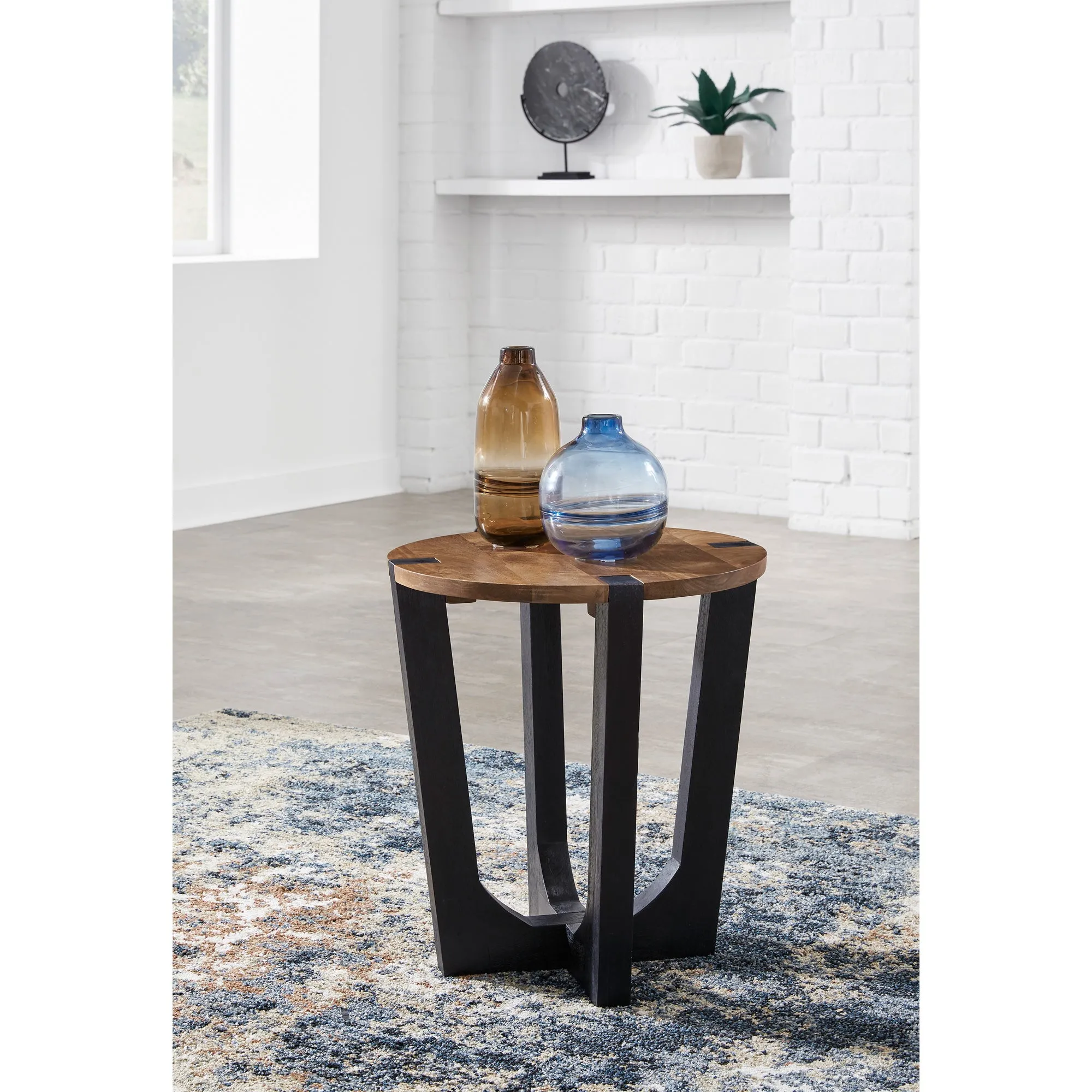 Hanneforth End Table