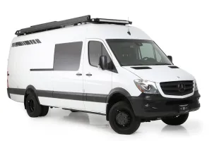 RB Touring Van CW - 170"ex  4x4 3500