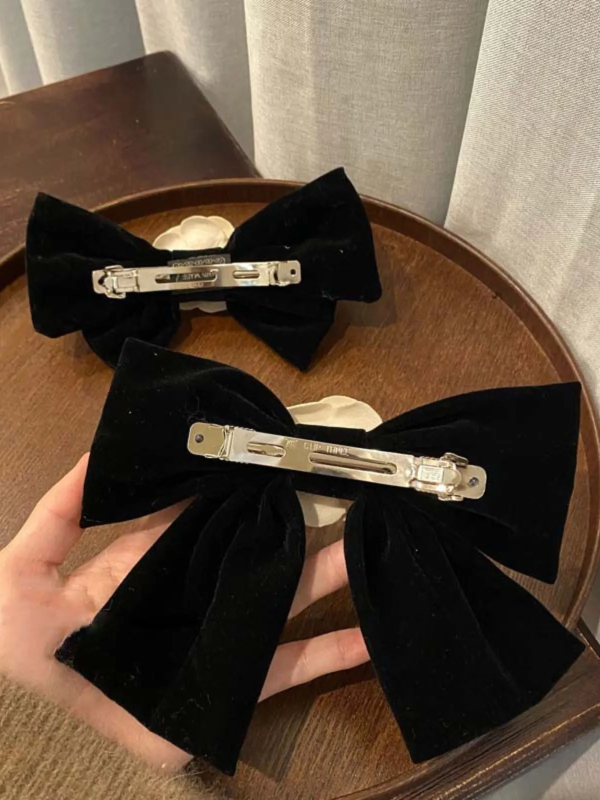 Soft Glam Style Black Velvet Bow Hair Clip