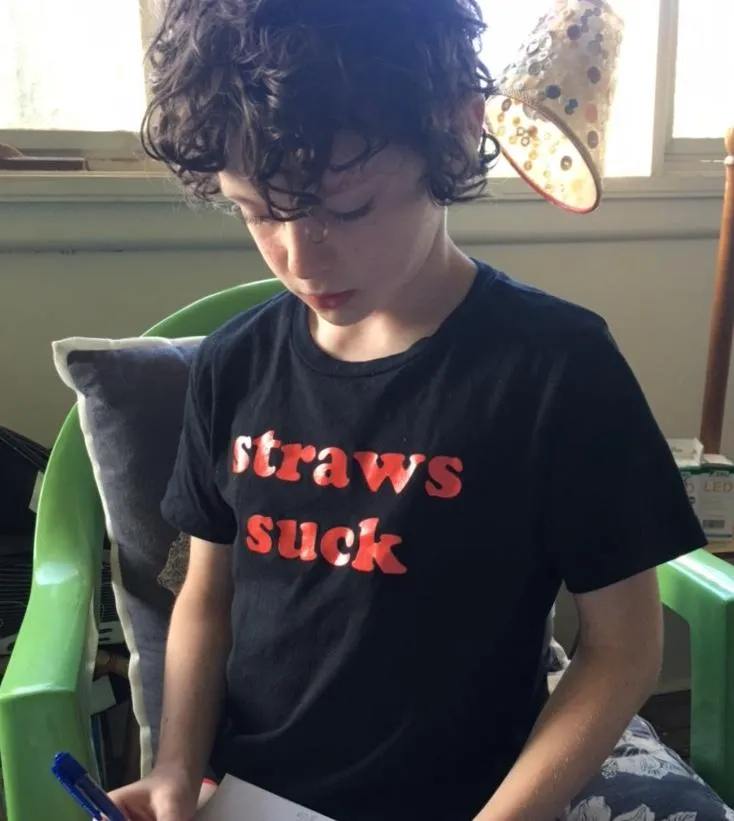 Straws Suck  - T Shirts